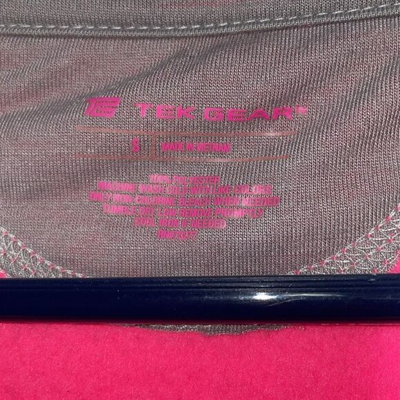 Tek Gear hot pink pullover - Picture 4 of 8